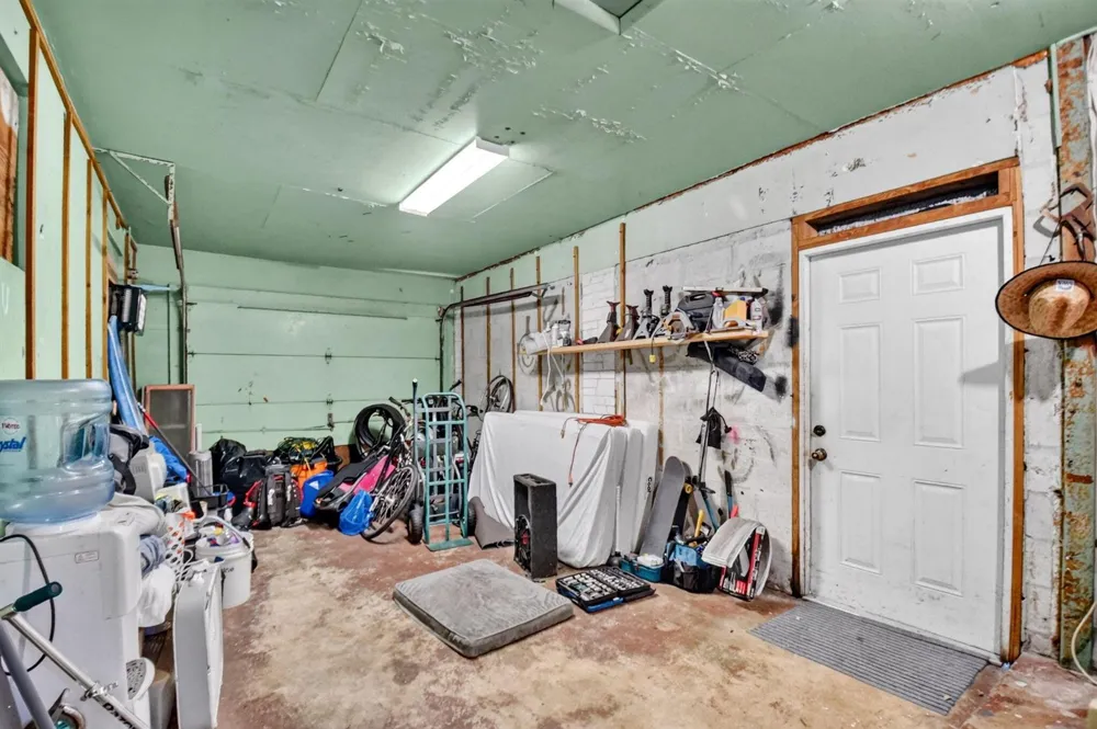 1572 Woodland Avenue West Palm Beach, FL 33415