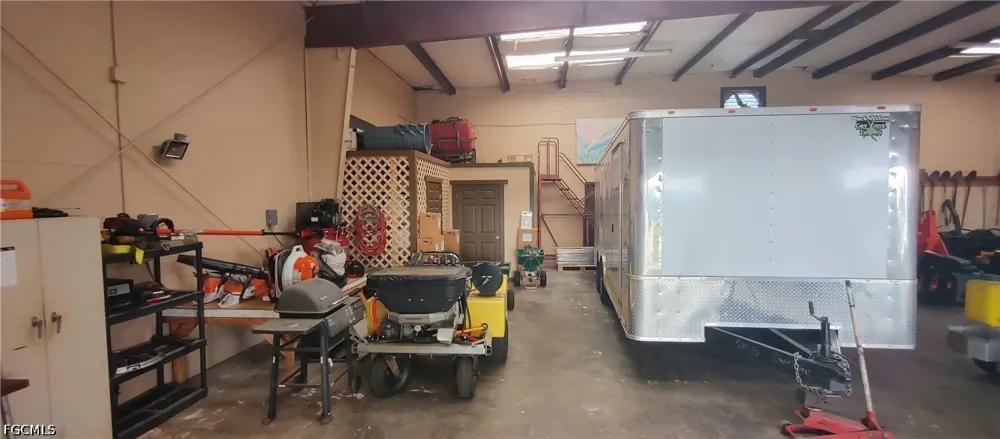 Custom Drive Fort Myers, FL 33907