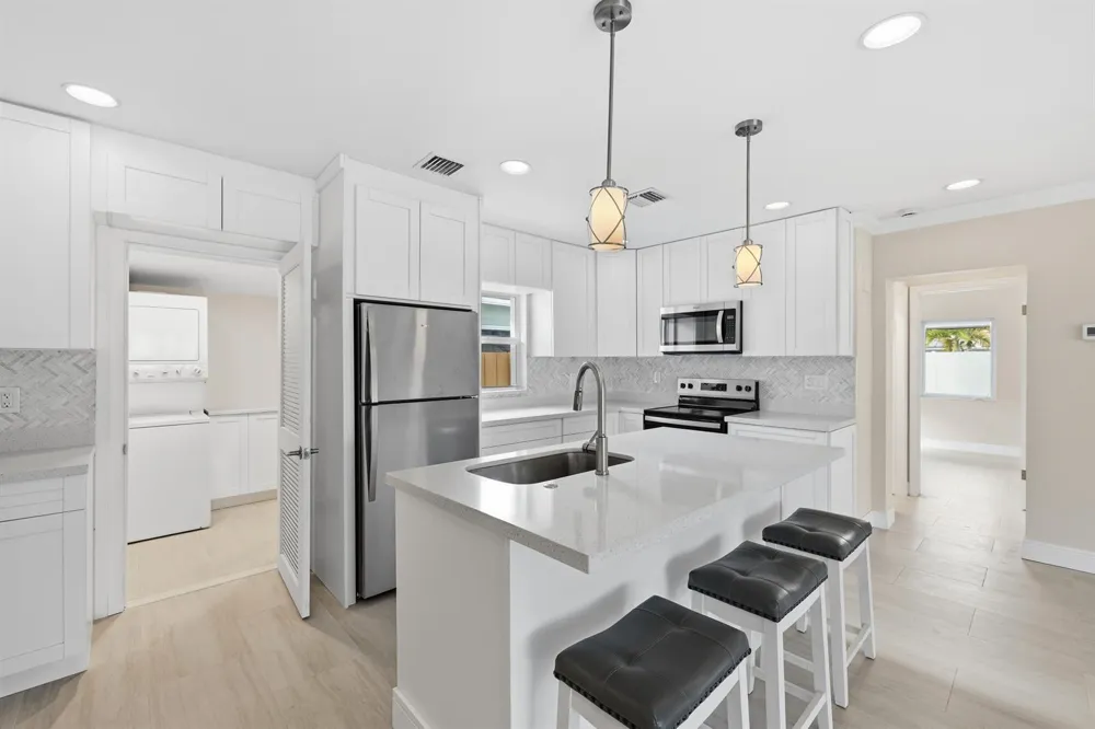 2000 NE 17TH COURT #1-2 Fort Lauderdale, FL 33305