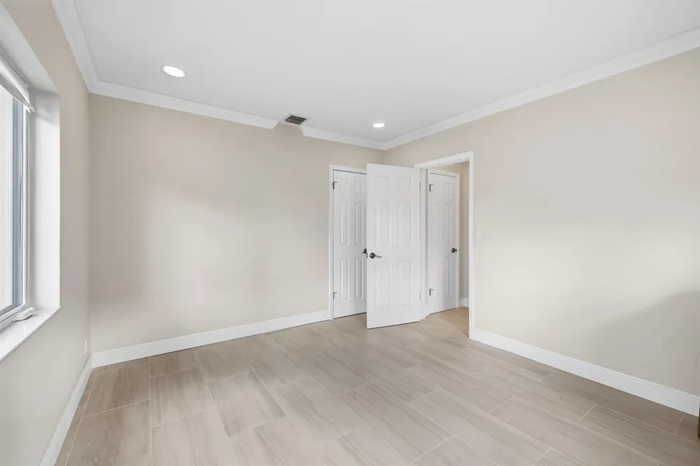 2000 NE 17TH COURT #1-2 Fort Lauderdale, FL 33305