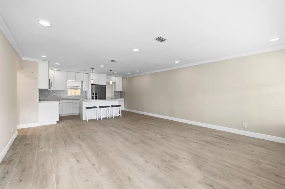 2000 NE 17TH COURT #1-2 Fort Lauderdale, FL 33305