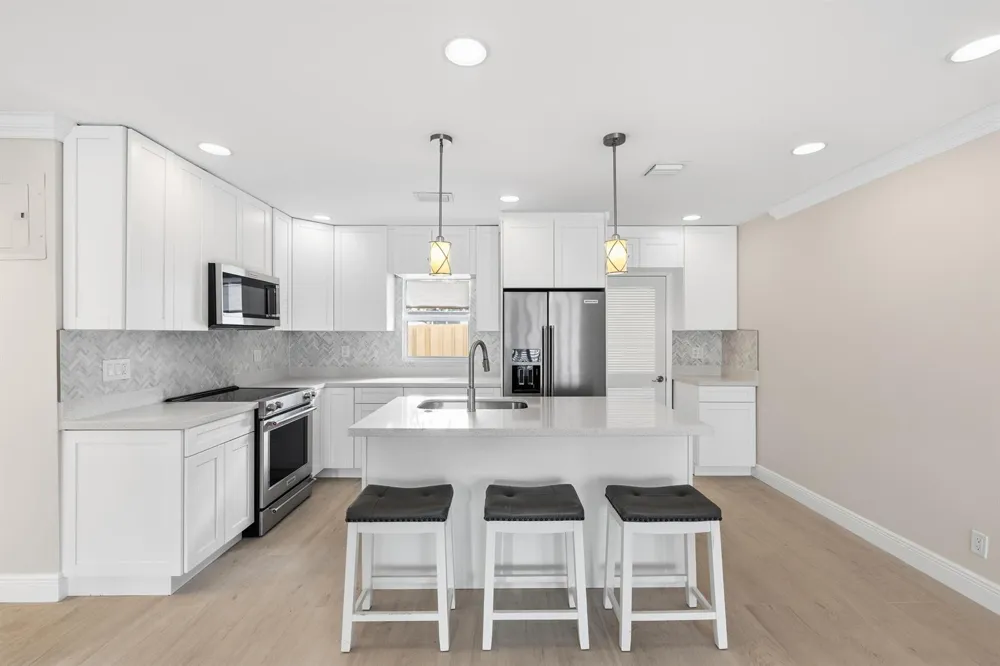 2000 NE 17TH COURT #1-2 Fort Lauderdale, FL 33305