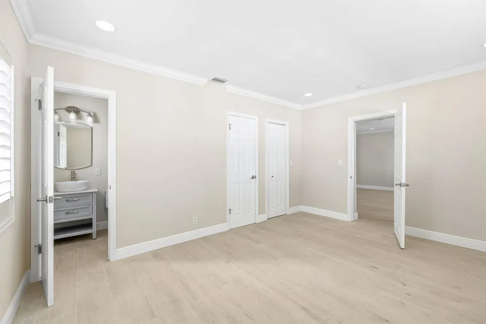 2000 NE 17TH COURT #1-2 Fort Lauderdale, FL 33305