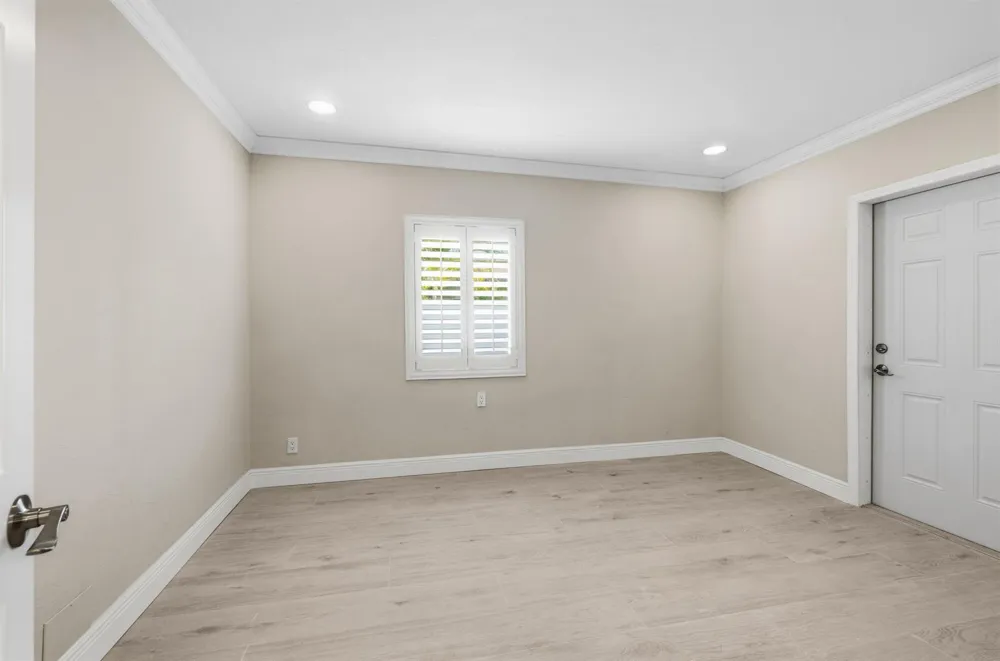 2000 NE 17TH COURT #1-2 Fort Lauderdale, FL 33305