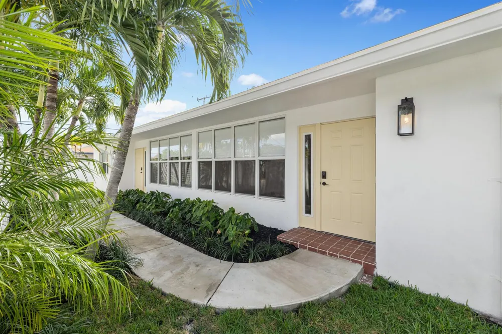 2000 NE 17TH COURT #1-2 Fort Lauderdale, FL 33305