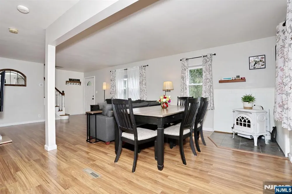 110 Hamilton Avenue Dumont, NJ 07628