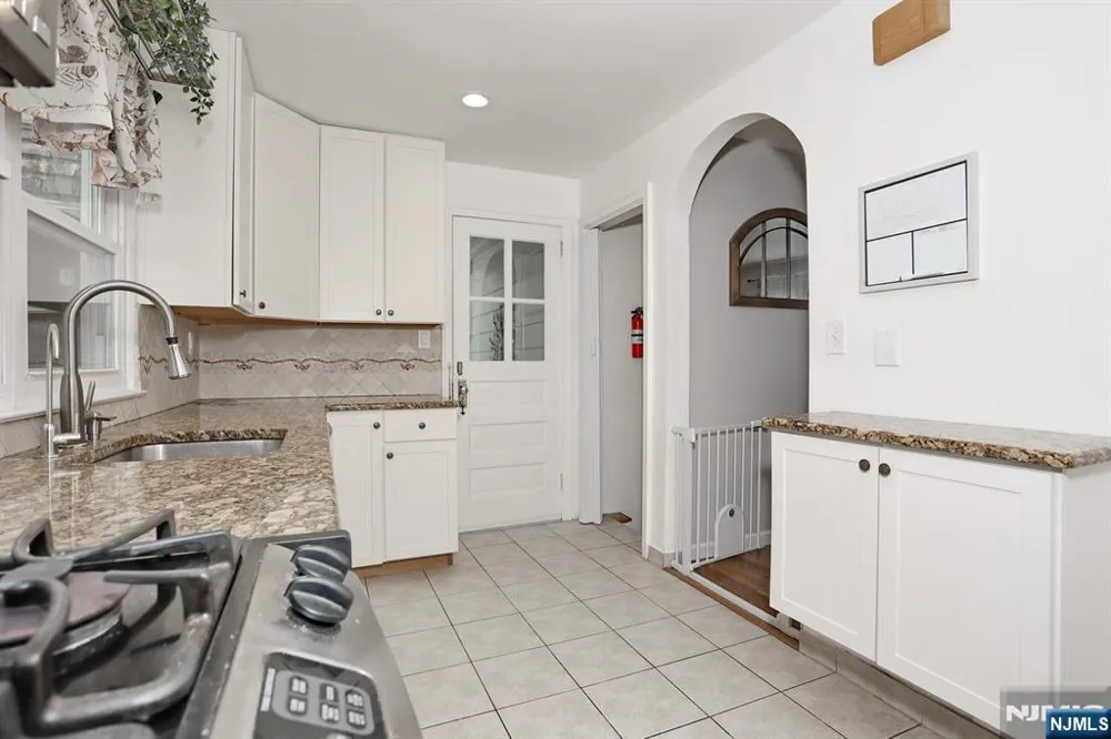 110 Hamilton Avenue Dumont, NJ 07628