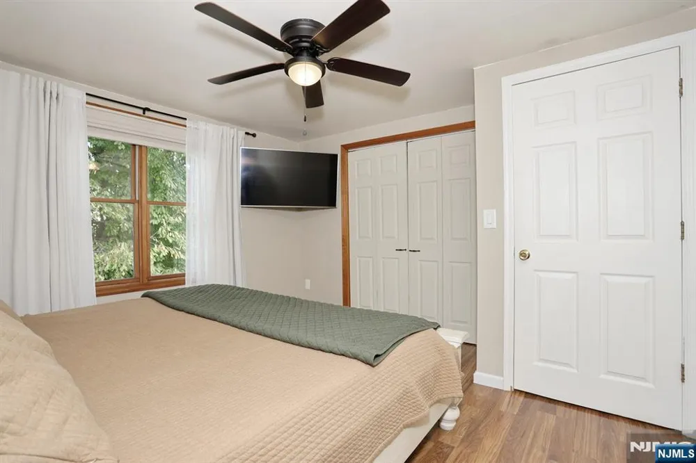 110 Hamilton Avenue Dumont, NJ 07628