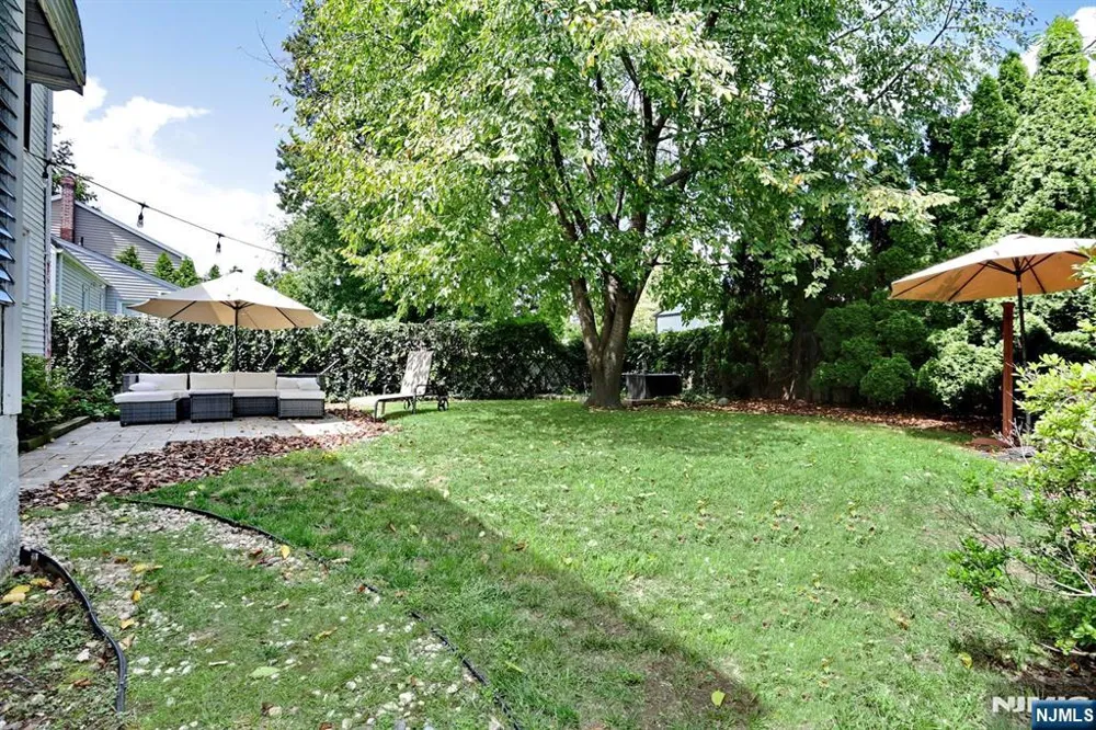 110 Hamilton Avenue Dumont, NJ 07628