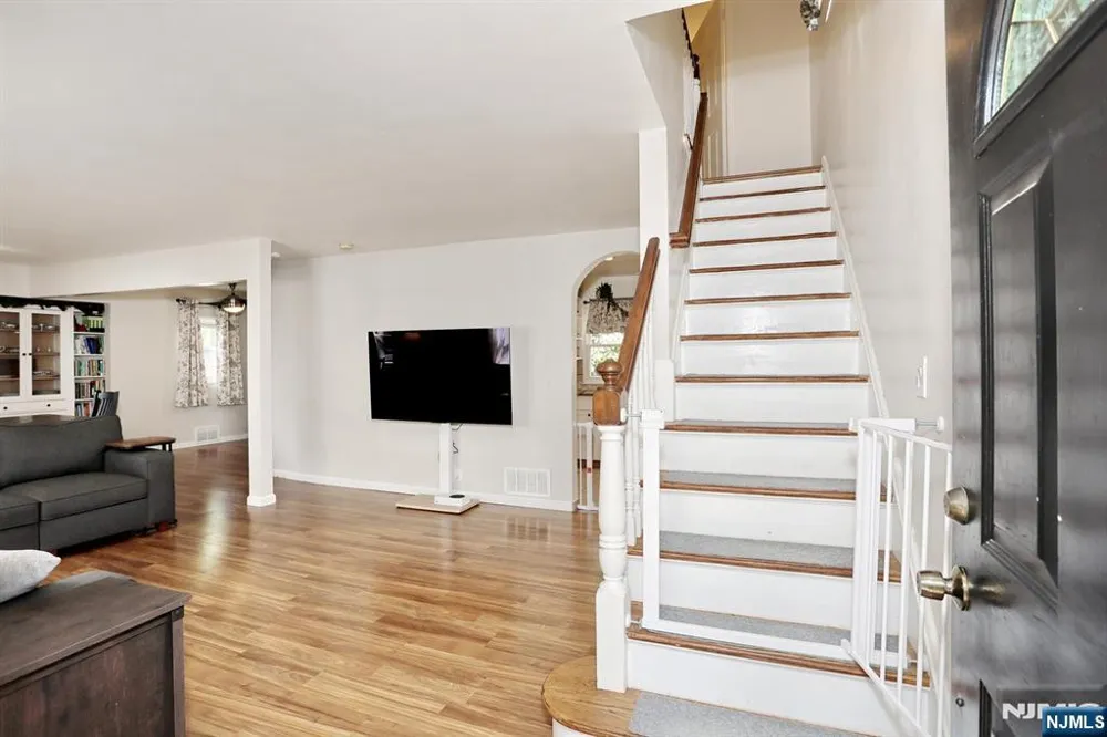 110 Hamilton Avenue Dumont, NJ 07628