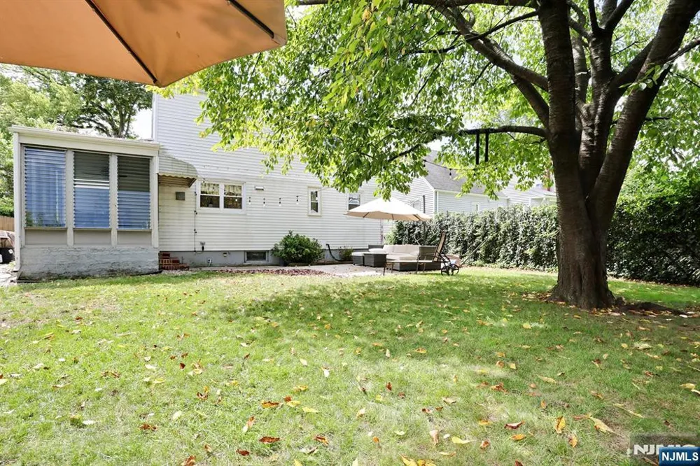 110 Hamilton Avenue Dumont, NJ 07628