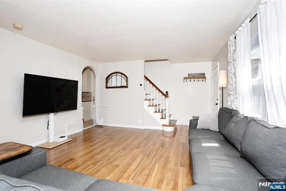 110 Hamilton Avenue Dumont, NJ 07628