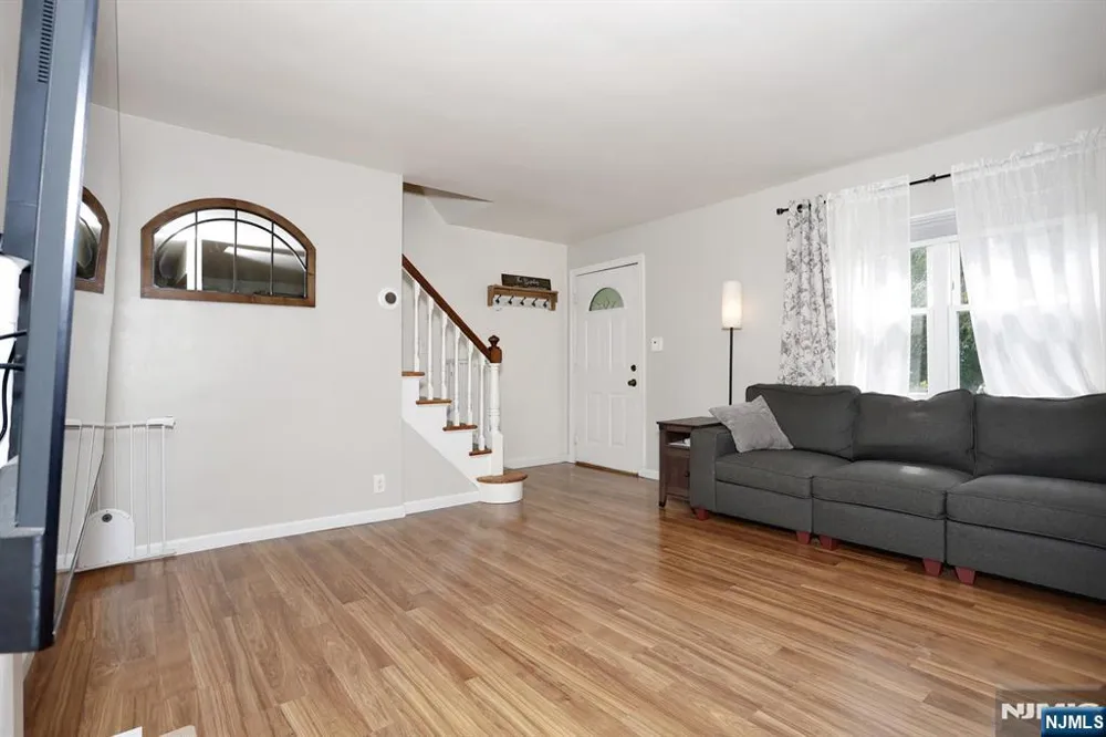 110 Hamilton Avenue Dumont, NJ 07628