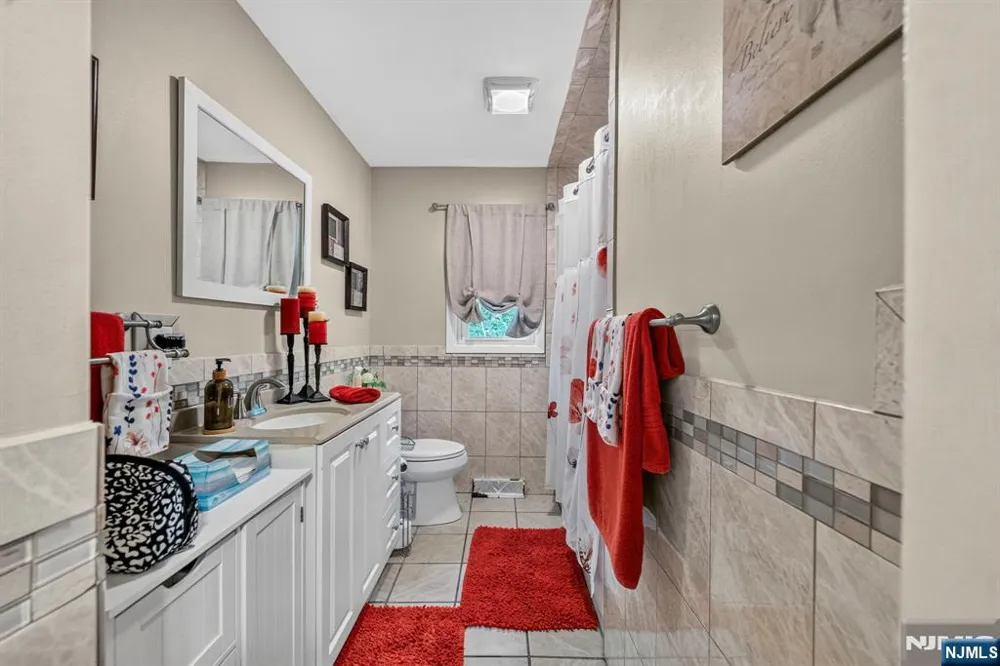 5 Lawrence Drive Vernon, NJ 07422