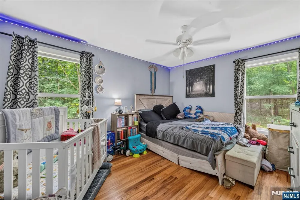 5 Lawrence Drive Vernon, NJ 07422