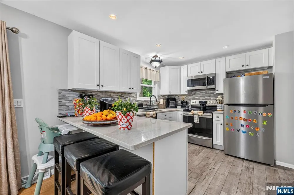 5 Lawrence Drive Vernon, NJ 07422