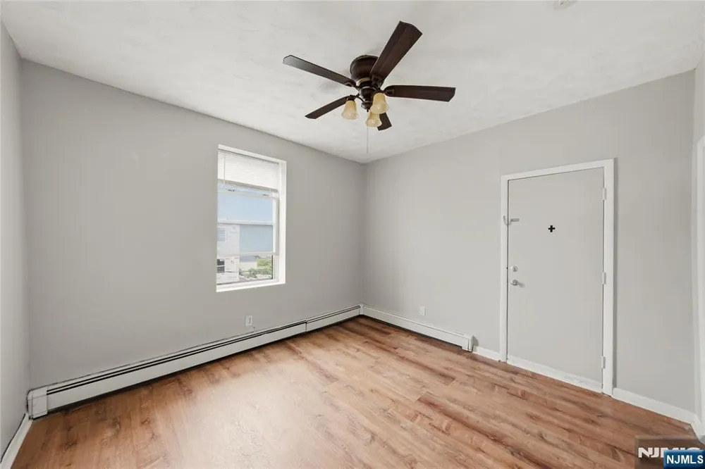 290 Ogden Street 1003 Orange, NJ 07050