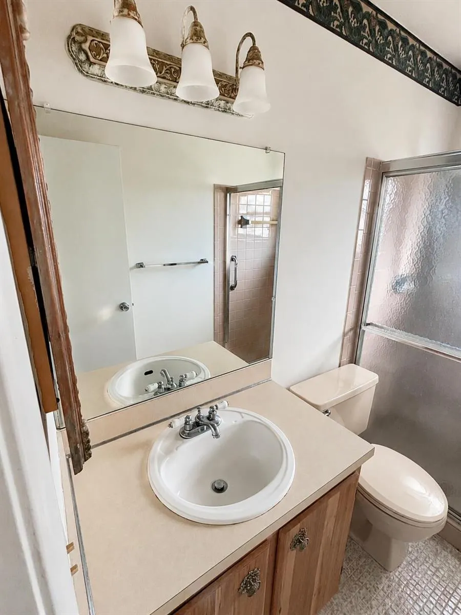 3319 AMERICO DRIVE West Palm Beach, FL 33417