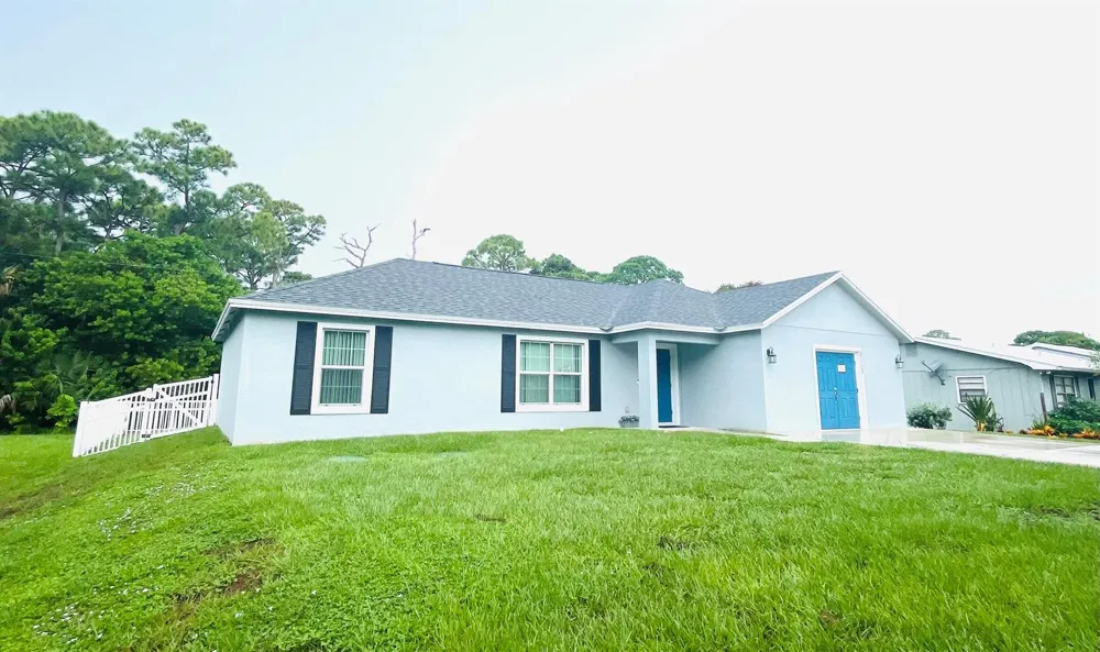 5113 SUNSET BOULEVARD Fort Pierce, FL 34982