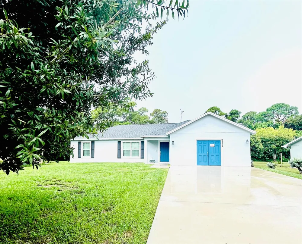 5113 SUNSET BOULEVARD Fort Pierce, FL 34982