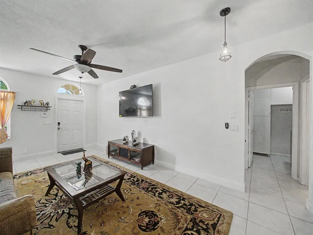 206 Birch Street Boynton Beach, FL 33426