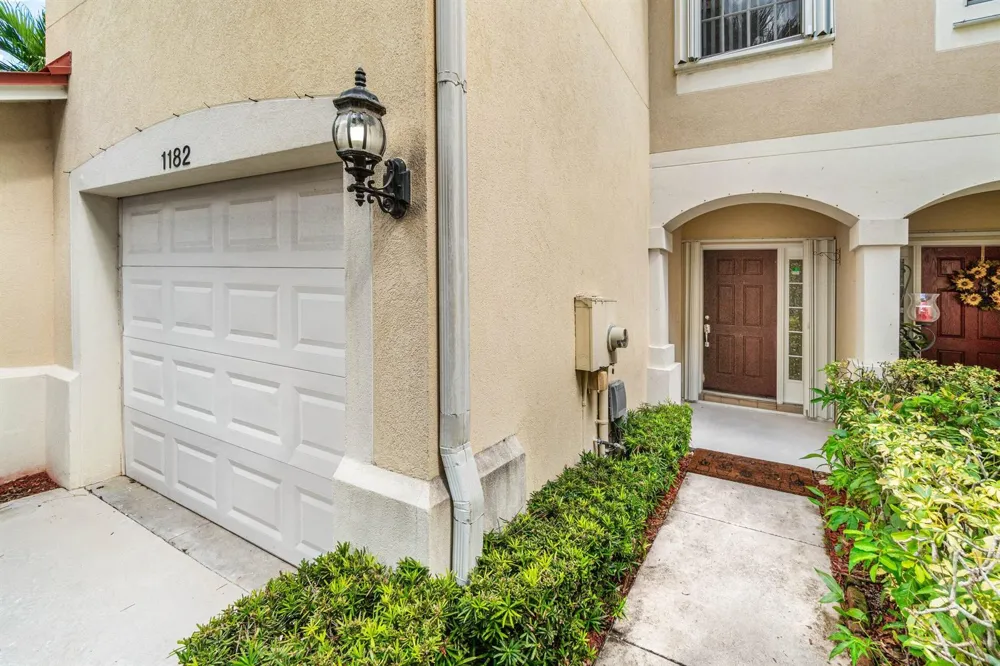 1182 Pinewood Lake Court 