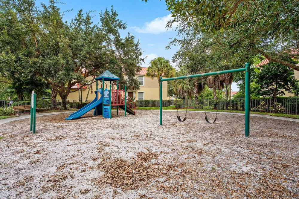 1182 Pinewood Lake Court 