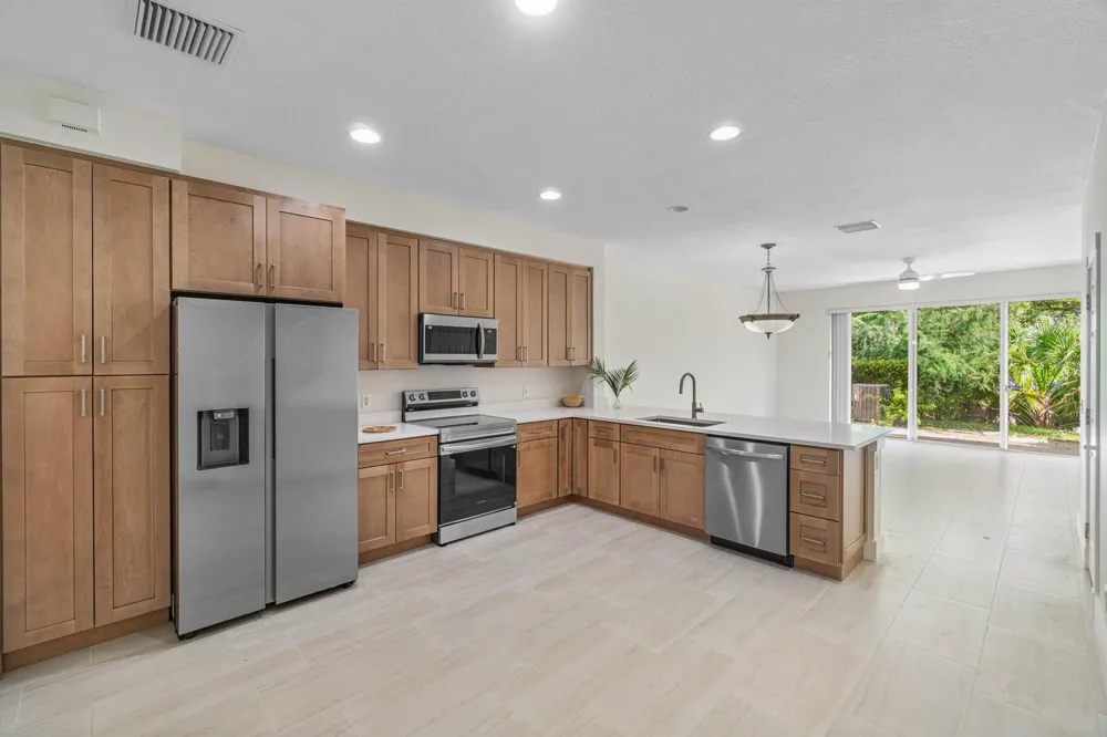 1182 Pinewood Lake Court 