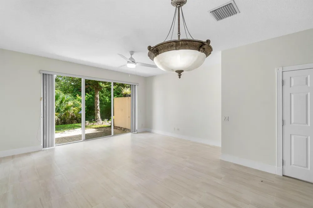 1182 Pinewood Lake Court 