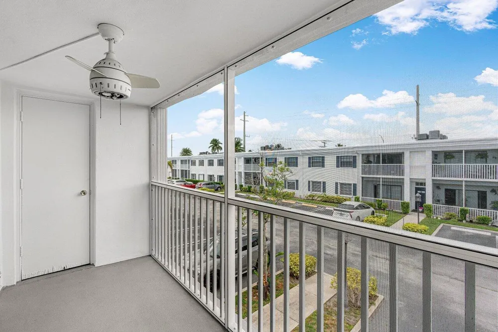 120 CYPRESS CLUB DRIVE #231 Pompano Beach, FL 33060