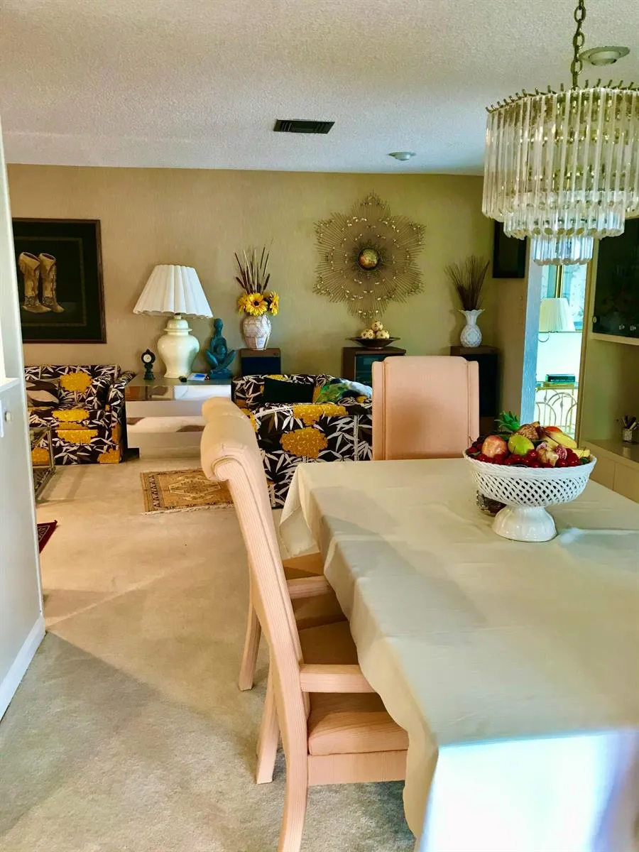 6333 STANLEY LANE Delray Beach, FL 33484