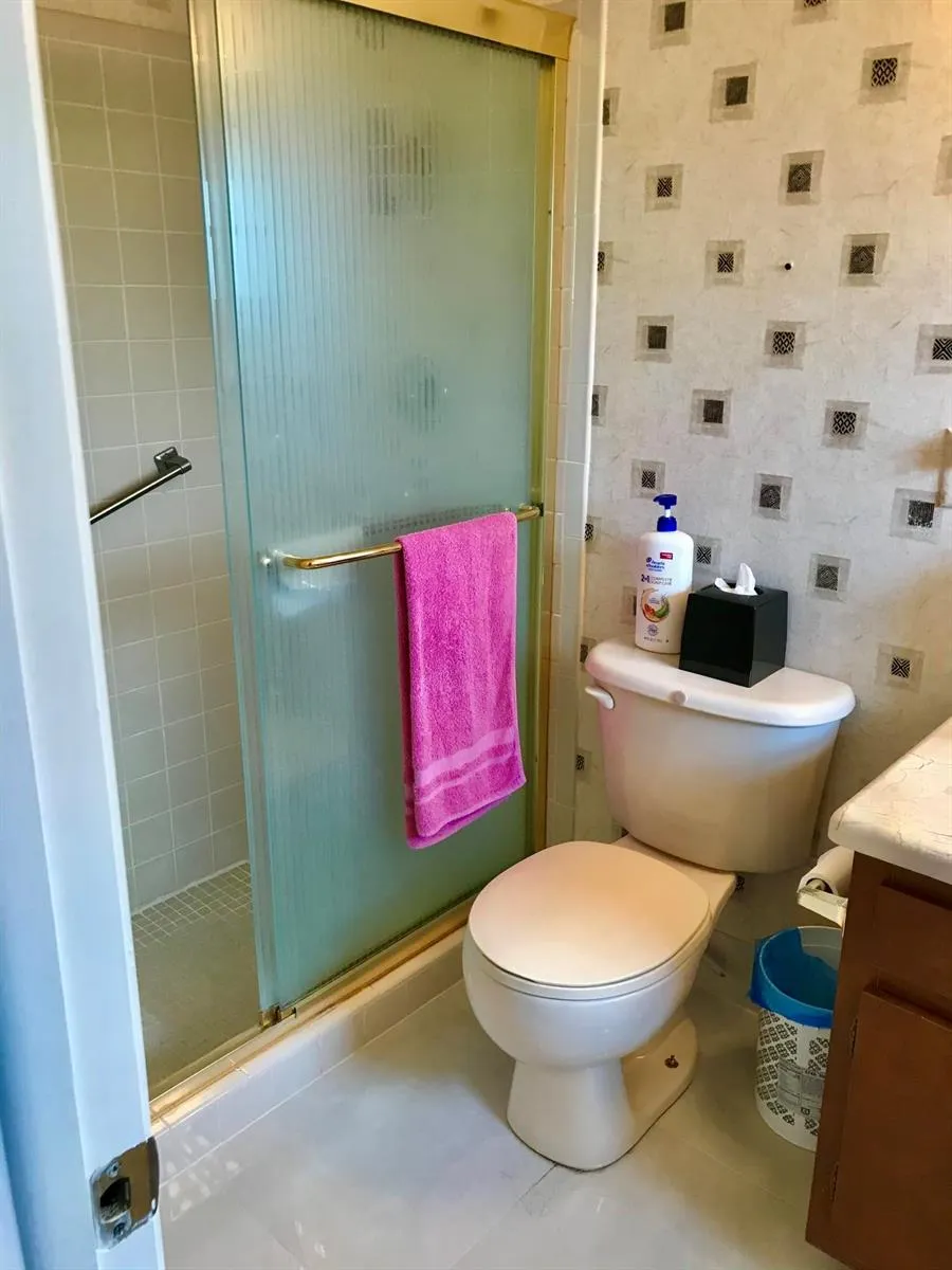 6333 STANLEY LANE Delray Beach, FL 33484