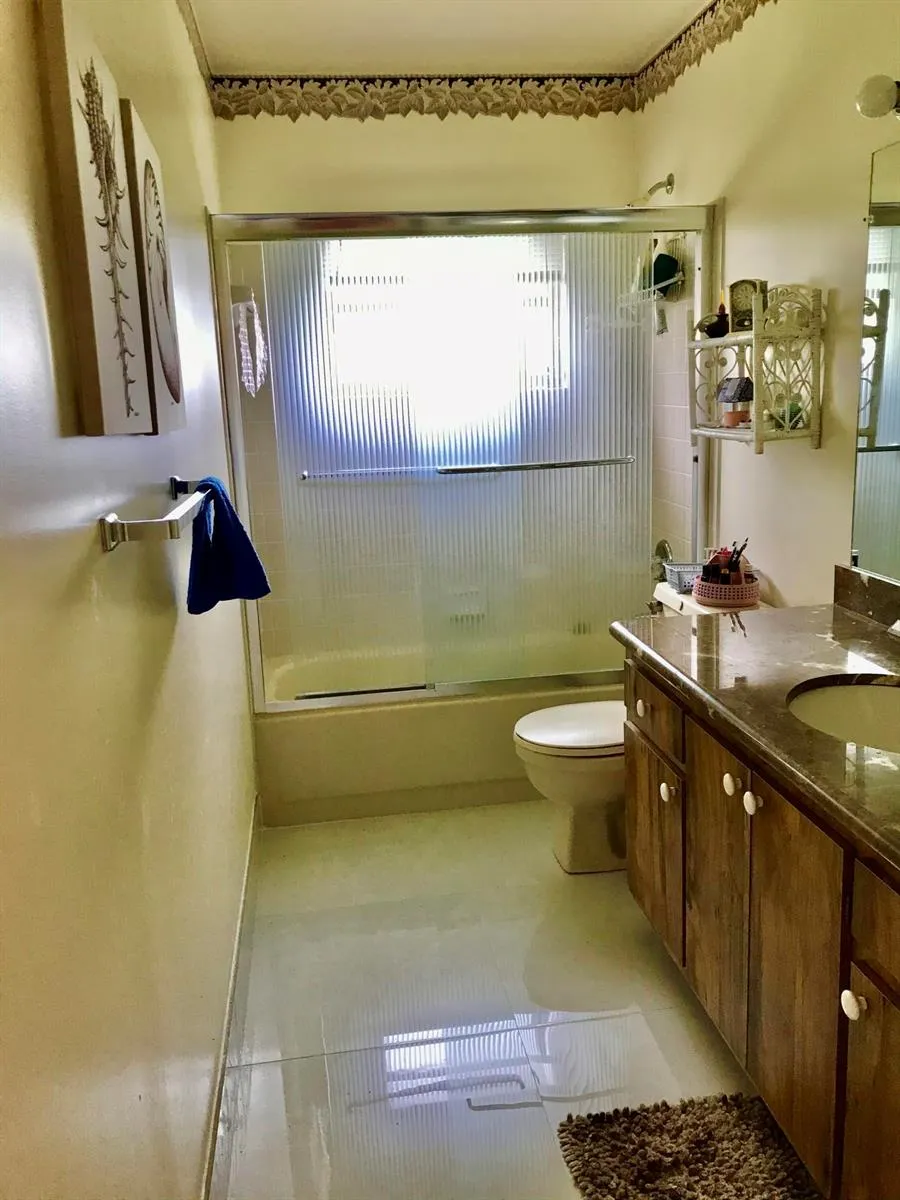 6333 STANLEY LANE Delray Beach, FL 33484