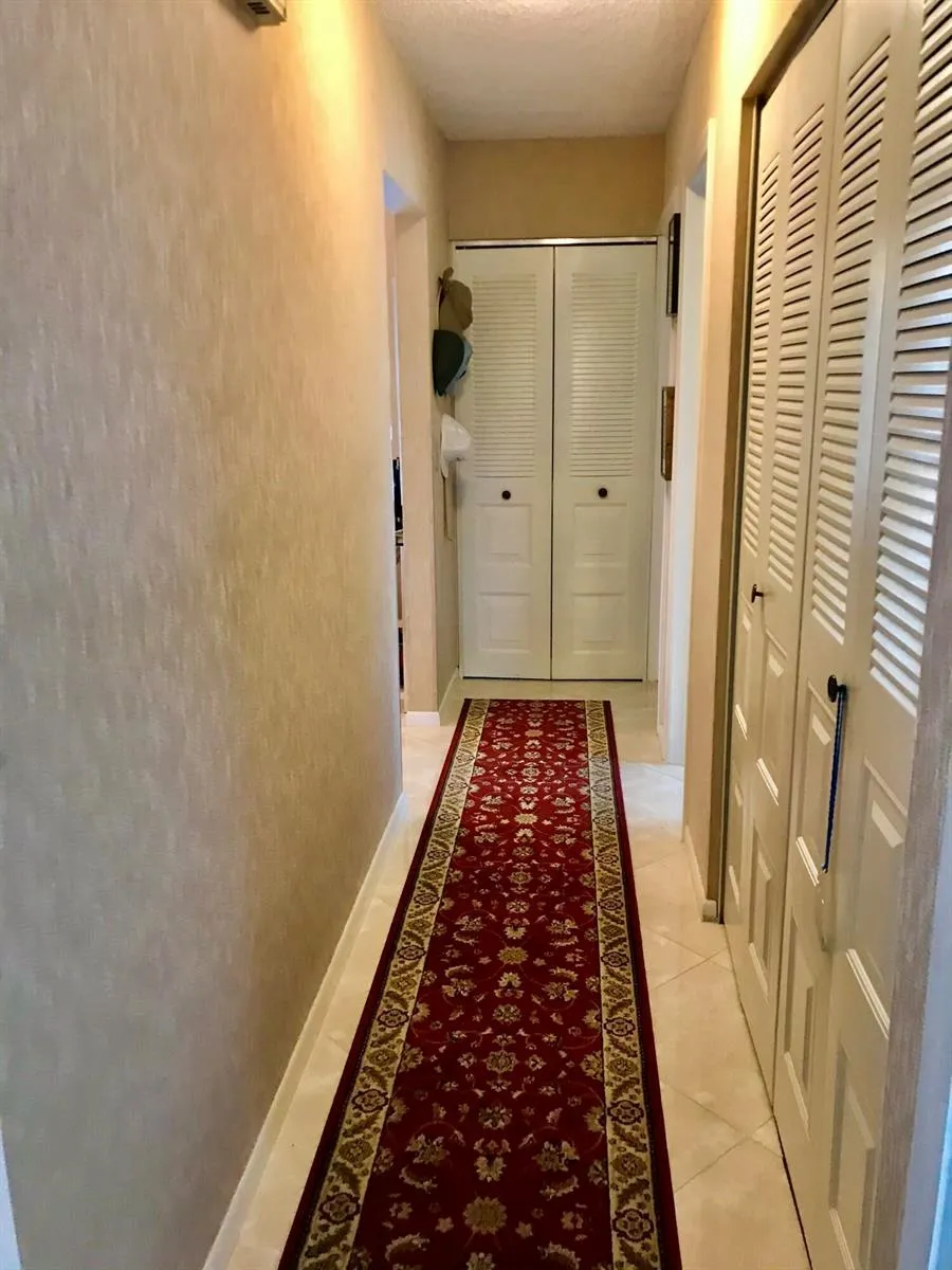 6333 STANLEY LANE Delray Beach, FL 33484
