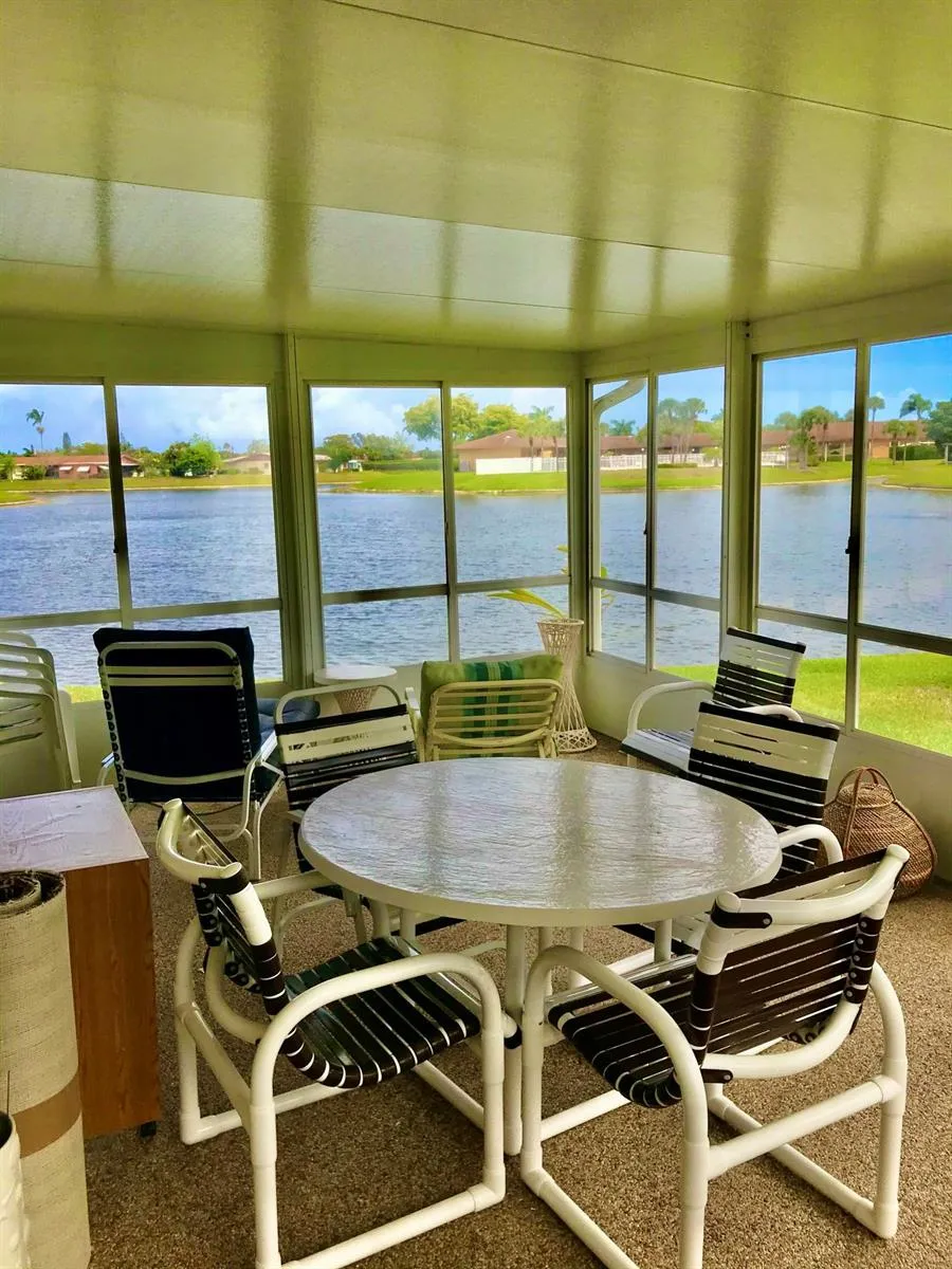 6333 STANLEY LANE Delray Beach, FL 33484