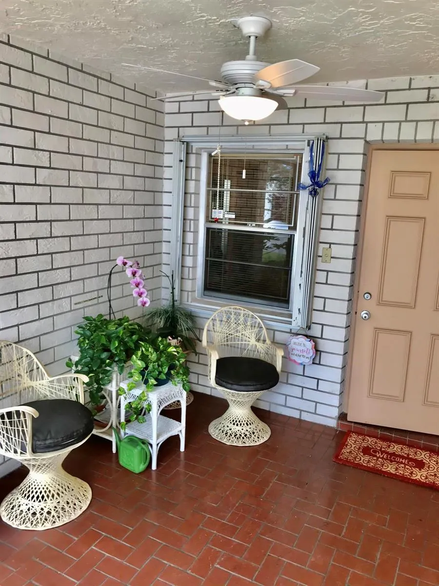 6333 STANLEY LANE Delray Beach, FL 33484