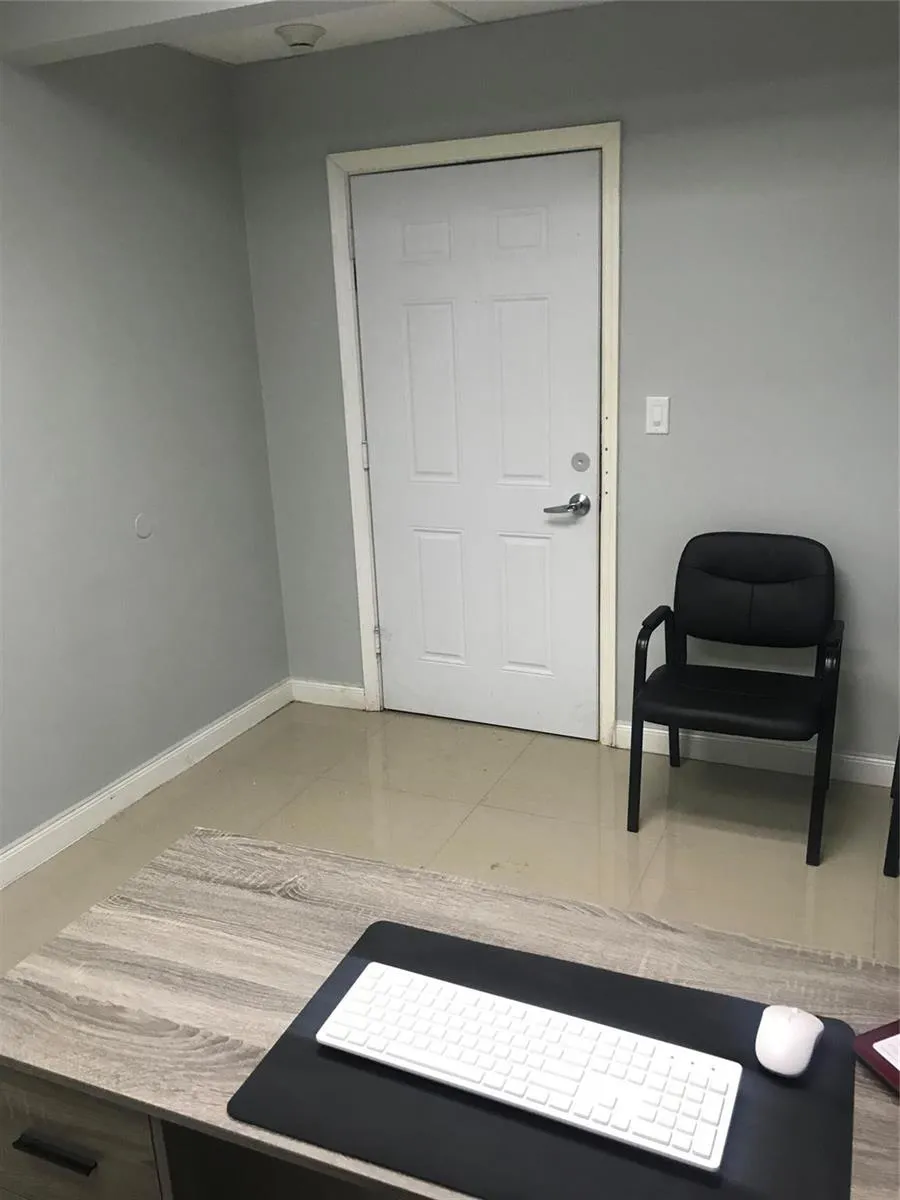 4000 State Road 7 #410-a Lauderdale Lakes, FL 33319
