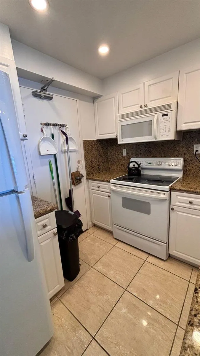 1000 WEST AVENUE #314 Miami Beach, FL 33139