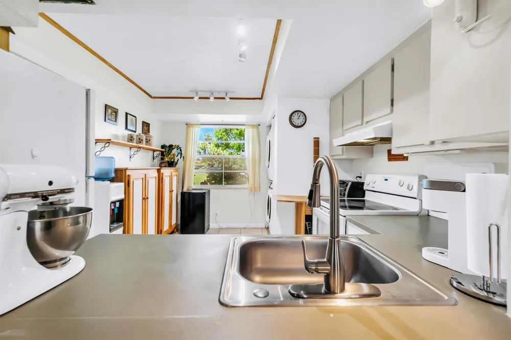 7608 NW 18th Street #108 Margate, FL 33063
