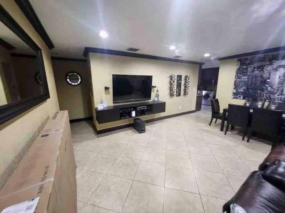 1195 NW 30TH PLACE Miami, FL 33125
