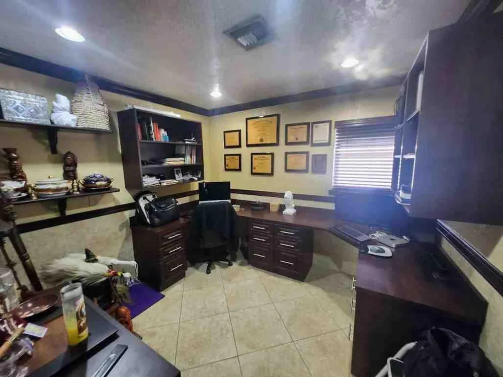 1195 NW 30TH PLACE Miami, FL 33125