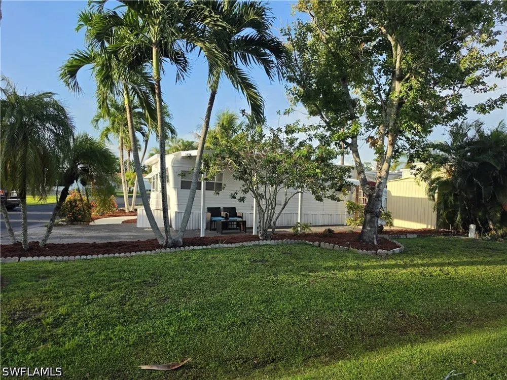 Temple Lane Naples, FL 34114