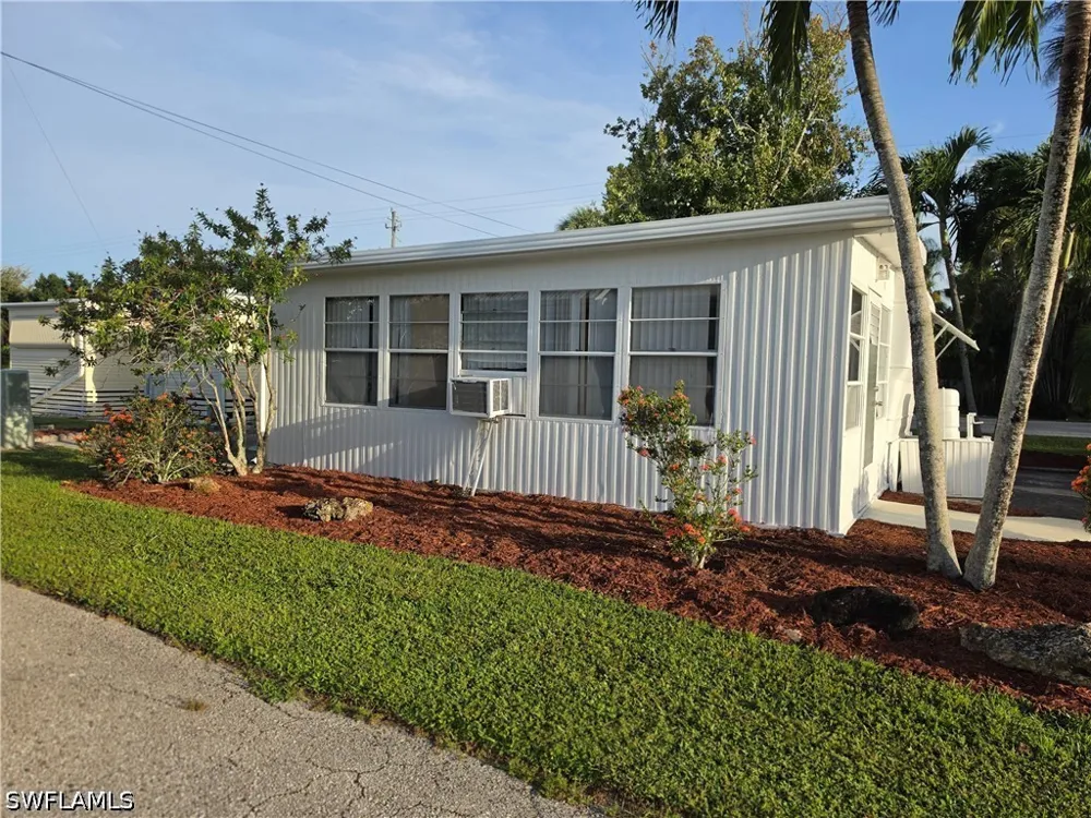 Temple Lane Naples, FL 34114