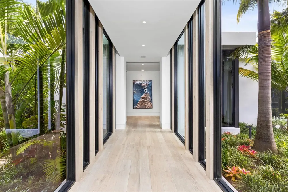 516 Mola Avenue Fort Lauderdale, FL 33301