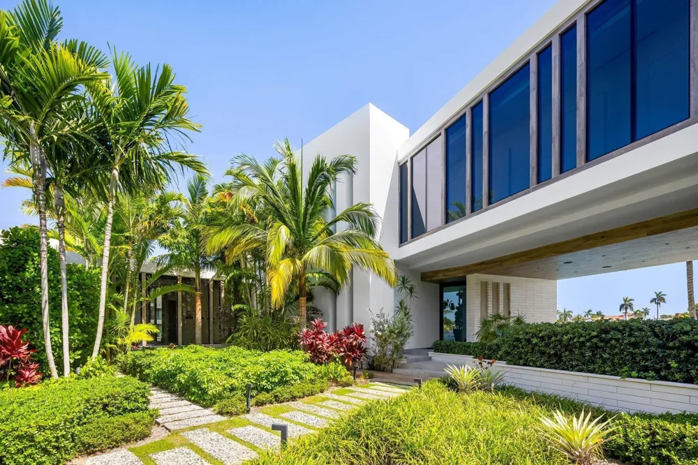 516 Mola Avenue Fort Lauderdale, FL 33301