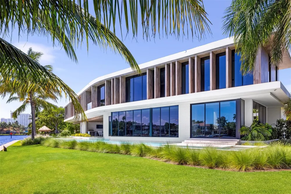 516 Mola Avenue Fort Lauderdale, FL 33301