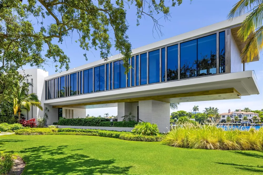 516 Mola Avenue Fort Lauderdale, FL 33301