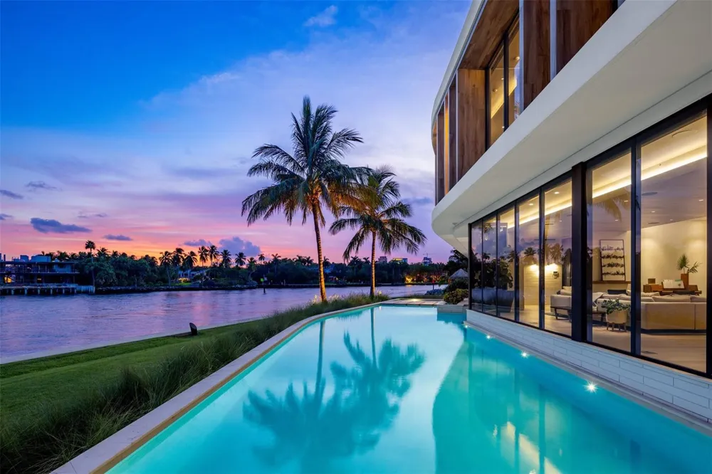 516 Mola Avenue Fort Lauderdale, FL 33301