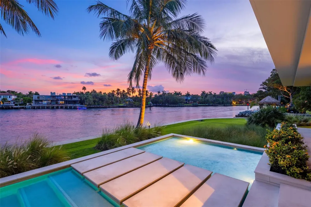 516 Mola Avenue Fort Lauderdale, FL 33301