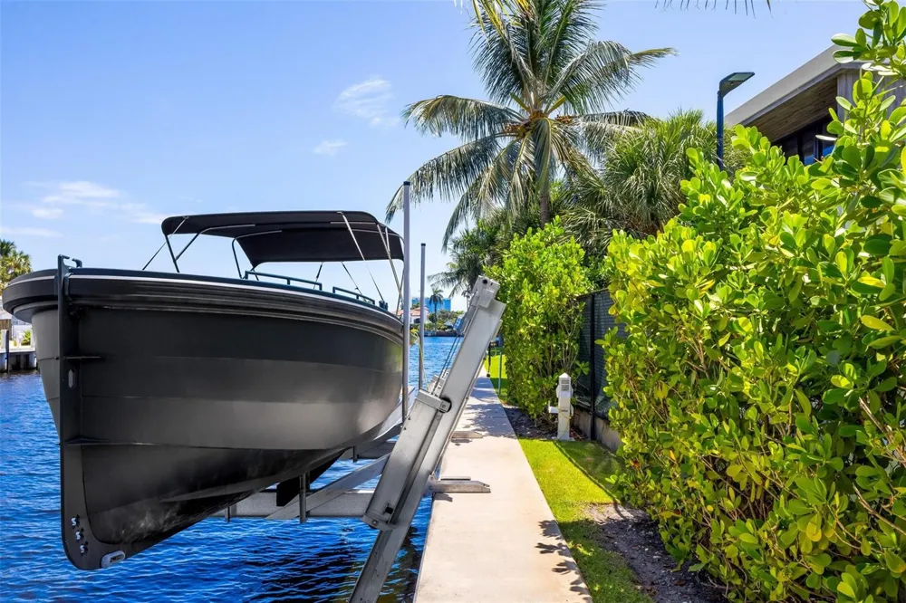 516 Mola Avenue Fort Lauderdale, FL 33301